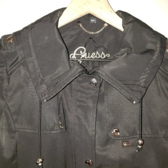 5/$25 Guess Lightweight Jacket - Picture 4 of 6